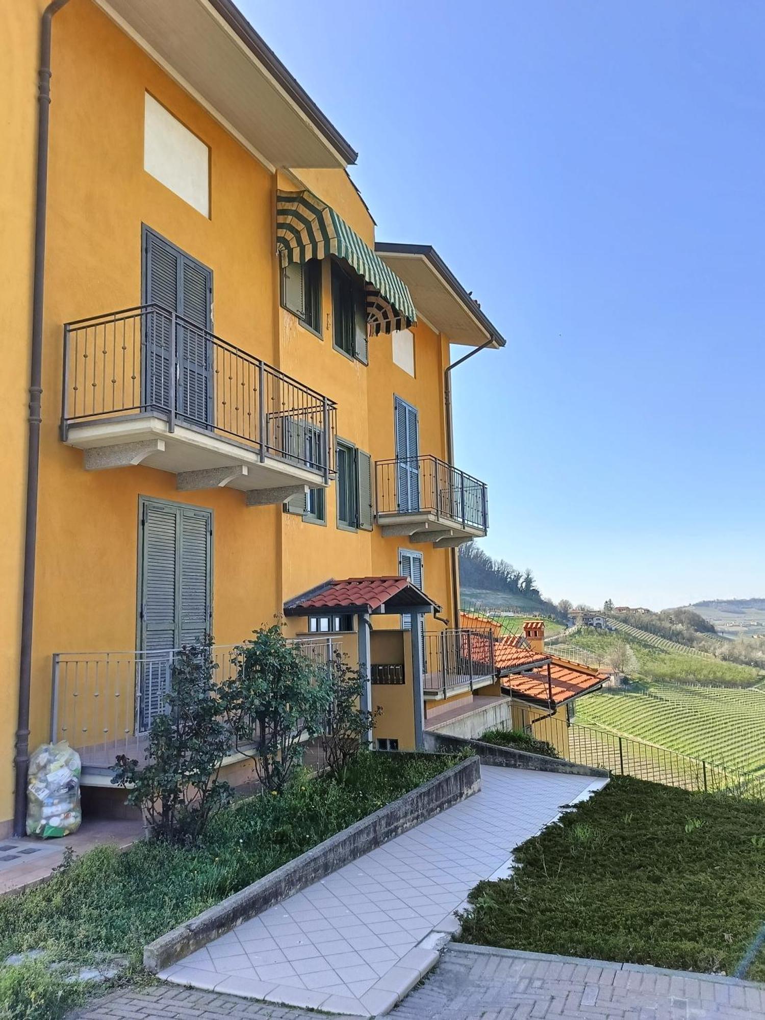 Soggiorno Con Splendida Vista 몬포르테달바 외부 사진